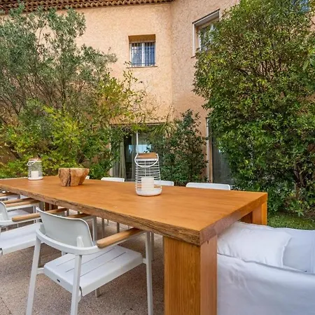 Villa Mirage